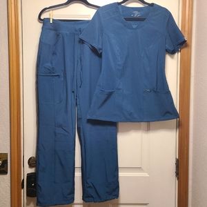 Cherokee Scrub Set
